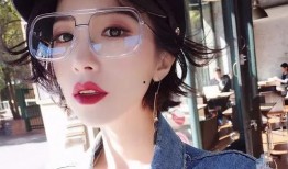 抖音戴眼镜网红吃瓜,抖音新潮流引发热议