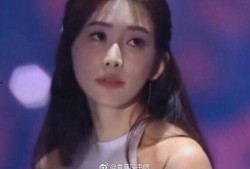 娱乐大爆料网红排行榜最新,网红排行榜新鲜出炉，谁是新一代顶流？